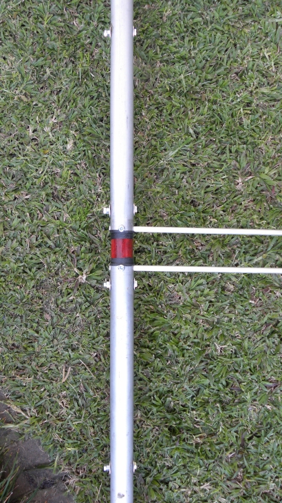 11 m Band Super J-Pole antenna centred at 27.500 MHz: Phasing Stub connection